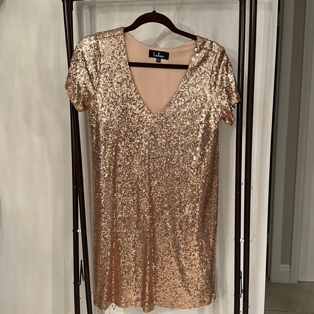 Lulus Light Up The Night Sequin Dress || Gold || Size Small